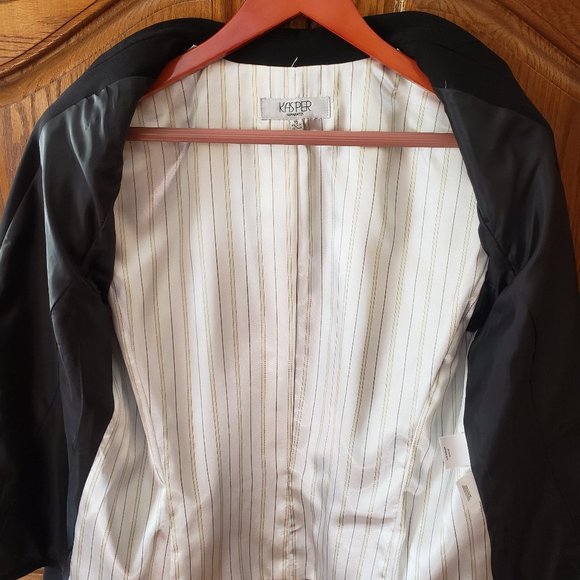 Kasper Suit Jacket! - Picture 4 of 6